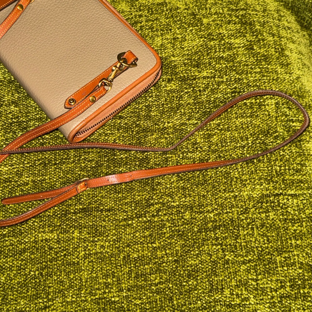 Dooney and Bourke W52 Large Zip Along - Picture 7 of 10
